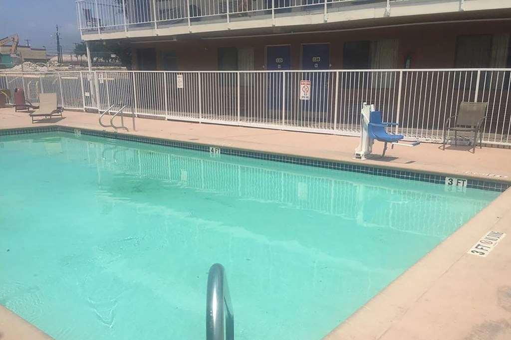 Travelodge By Wyndham San Antonio Lackland Afb North Facilities photo