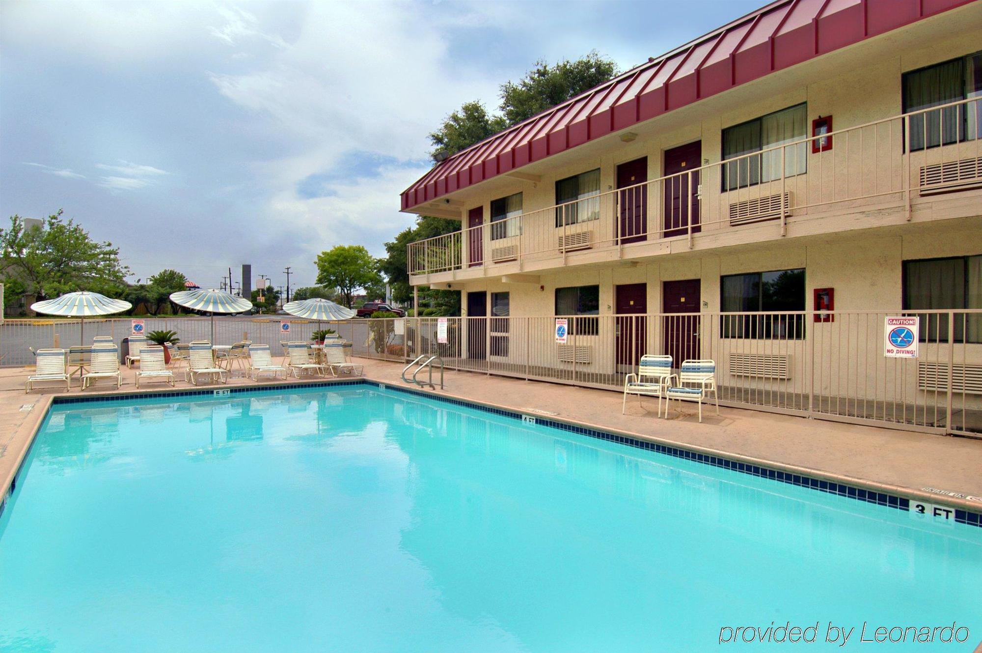 Travelodge By Wyndham San Antonio Lackland Afb North Exterior photo